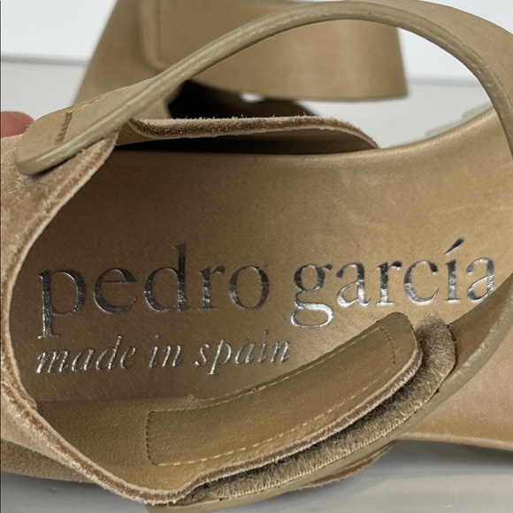 Pedro Garcia Women's Tan Suede Sandals SZ 36.5 or 6.5 - Picture 4 of 7